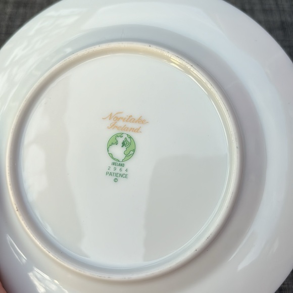 Noritake Patience Ireland Bread and Butter Plates - Set of 4 - Picture 4 of 6